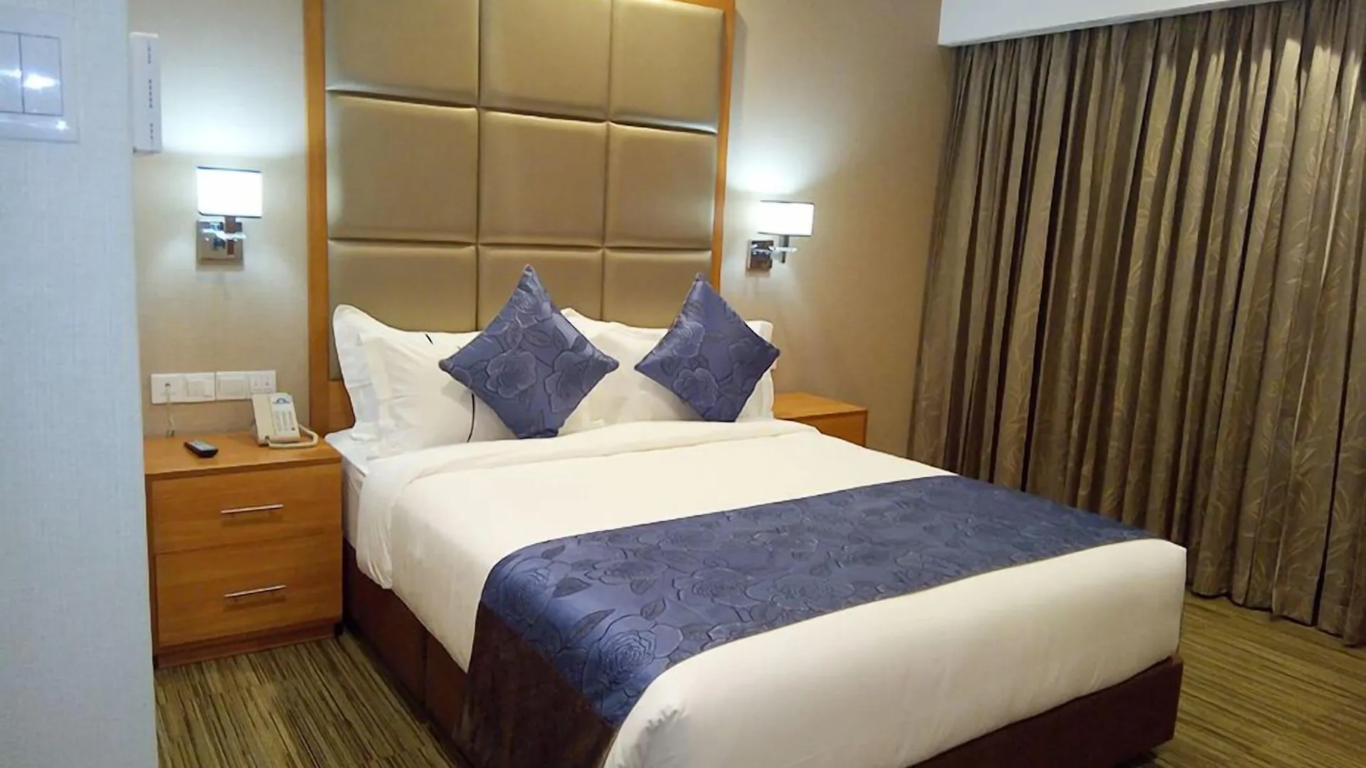 Days Hotel Dhaka