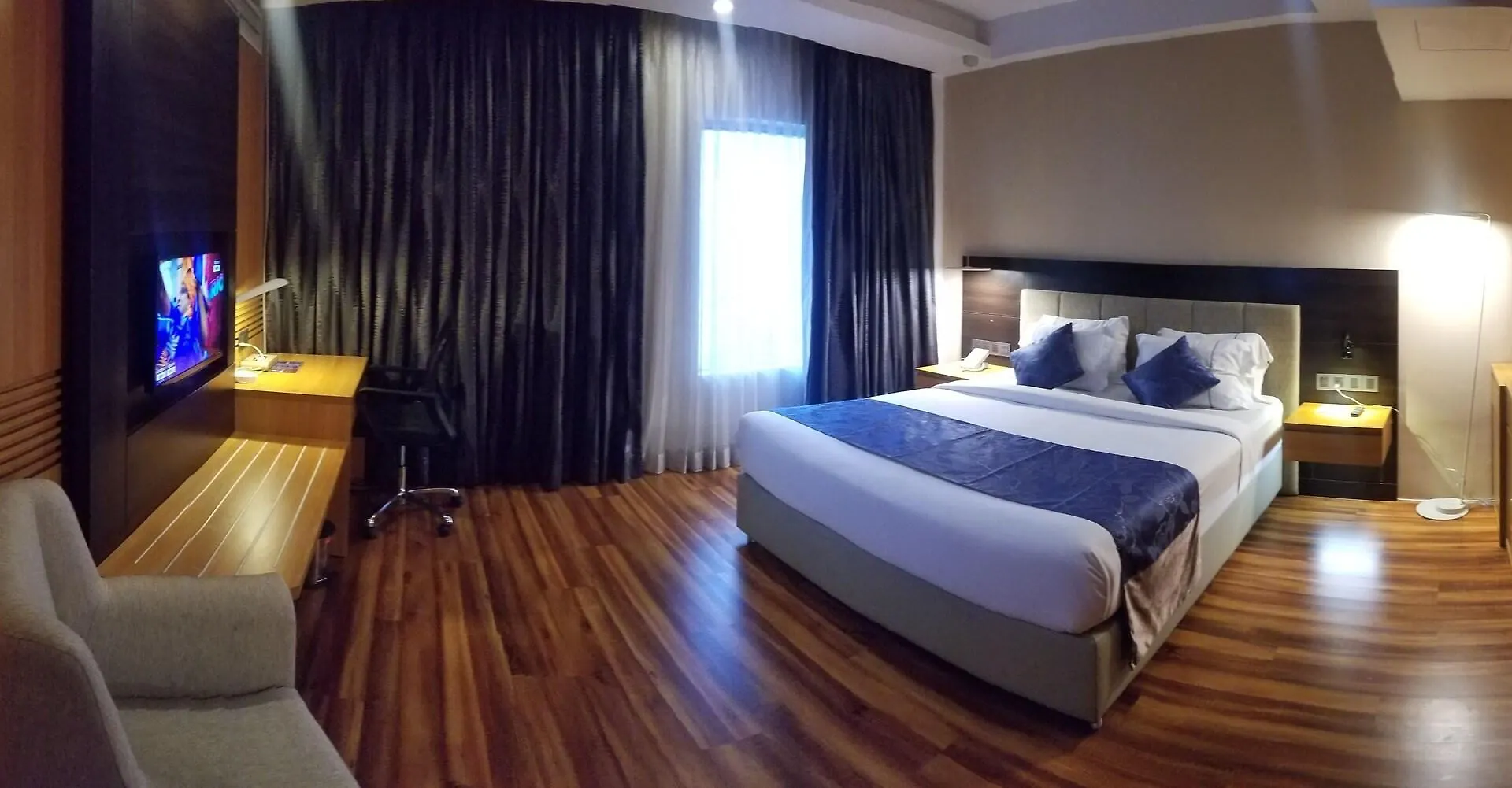 Days Hotel Dhaka