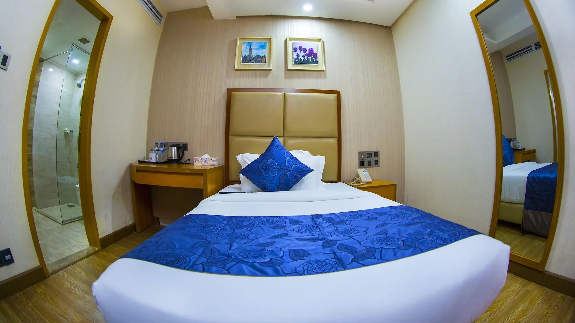 Days Hotel Dhaka 4*,  Bangladesh