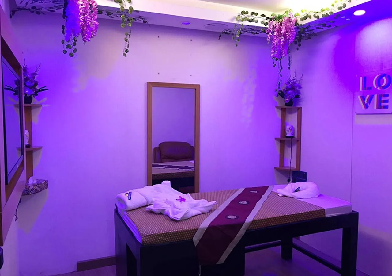 Days Hotel Dhaka