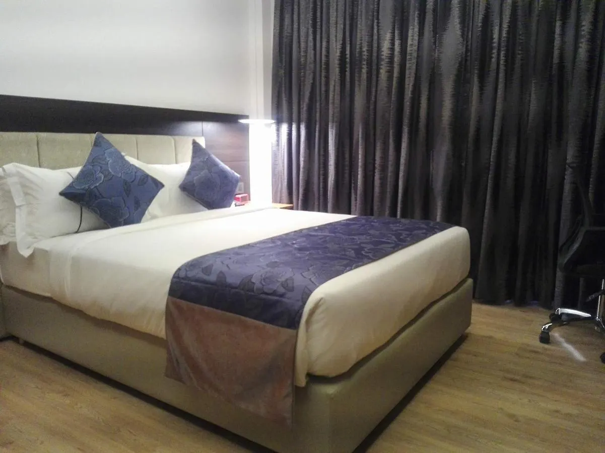 Days Hotel Dhaka