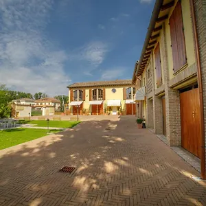 La Corte Del Mulino Aparthotel